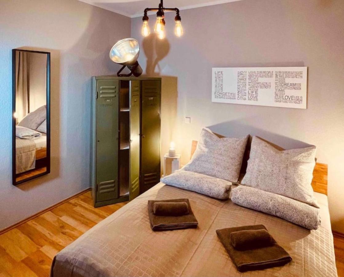 Edle Ferienwohnung - Industrial Style Dresde Extérieur photo